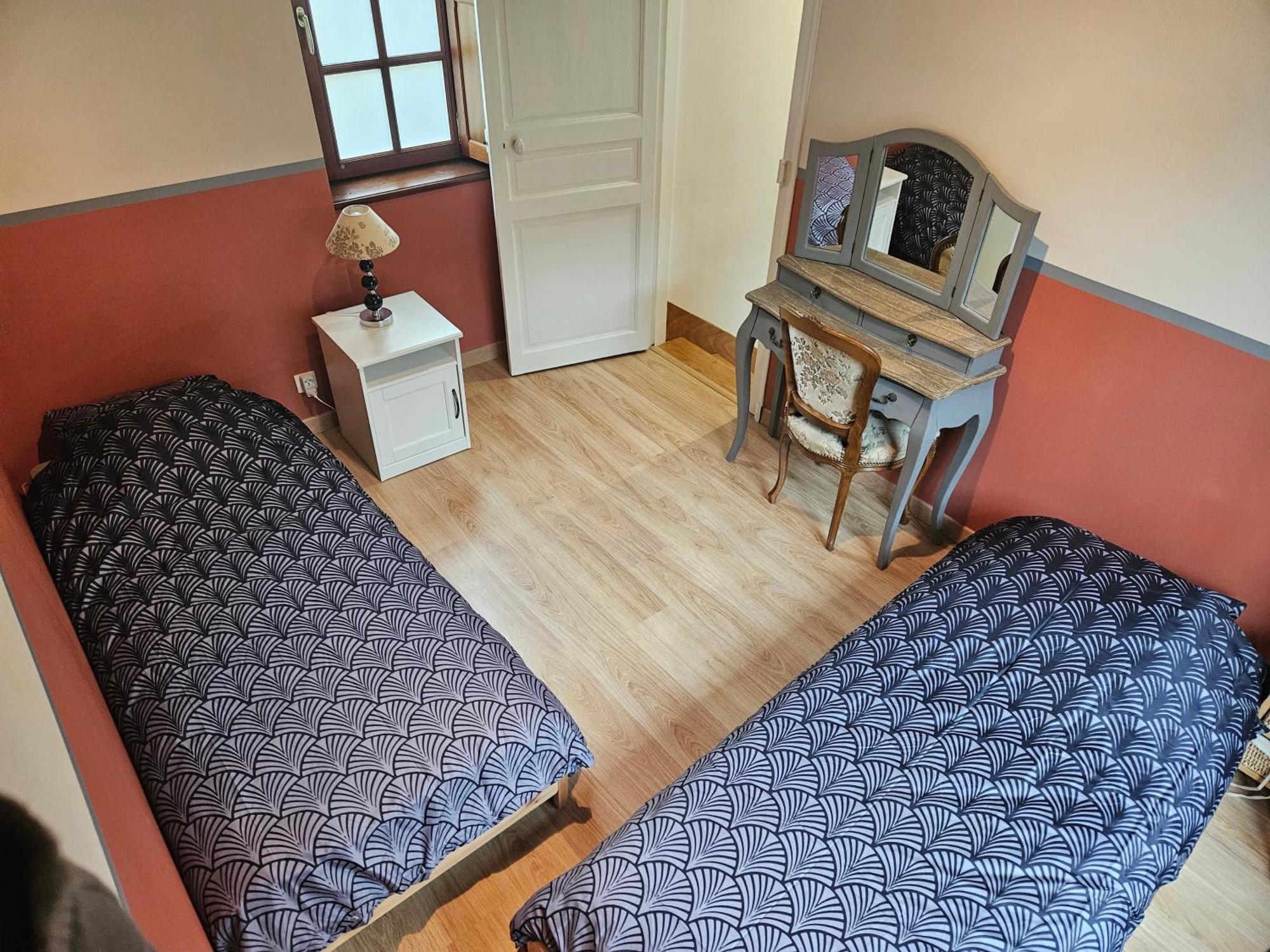 Le Petit Conte - Maison Calme En Centre Ville Sees Ngoại thất bức ảnh